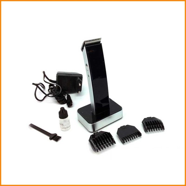 TAGLIACAPELLI CON BASE RICARICABILE E ACCESSORI