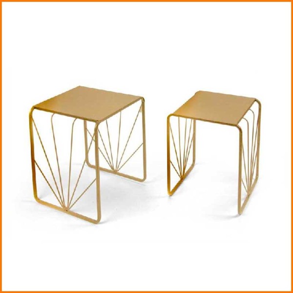 SET 2 TAVOLINI ORO IN METALLO 42H / 39H CM